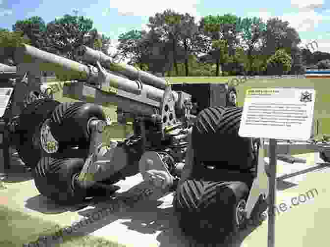 M2 105mm Howitzer United States Infantry Weapons Of The Second World War (Images Of War)