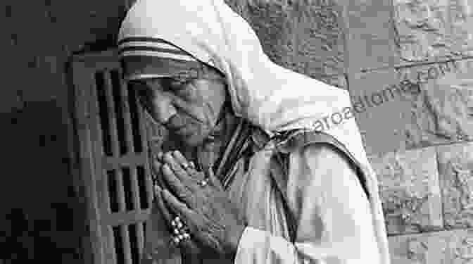 Mother Teresa Praying In A Chapel. Come And See : A Photojournalist S Journey Into The World Of Mother Teresa